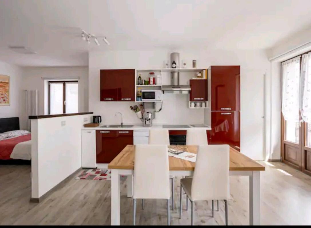 Camblione Iris Home מראה חיצוני תמונה