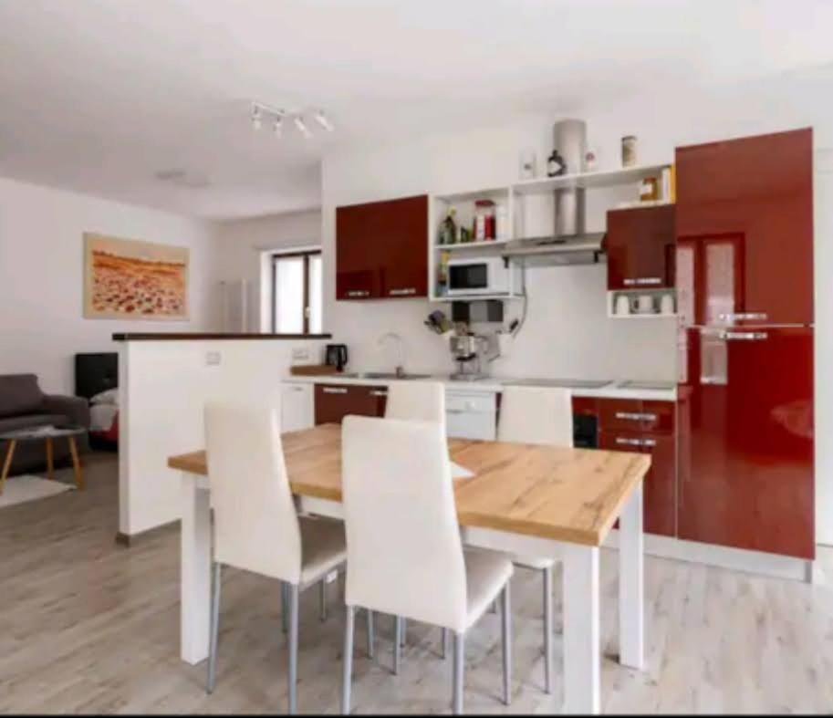 Camblione Iris Home מראה חיצוני תמונה