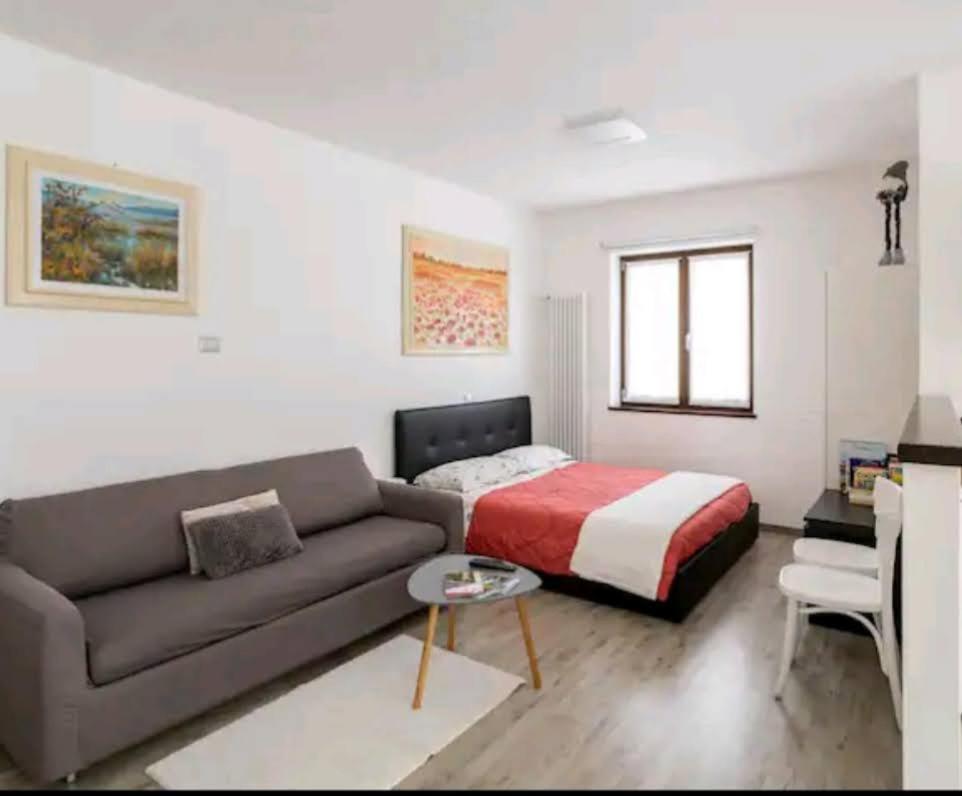 Camblione Iris Home מראה חיצוני תמונה